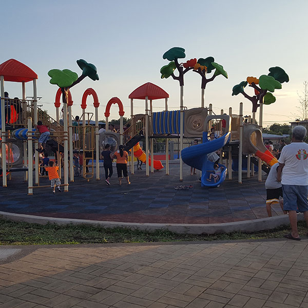 Outdoor children's expansion amusement project